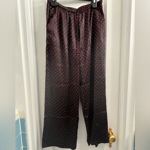 In Bloom Pajama Pants in black and red clover print size M